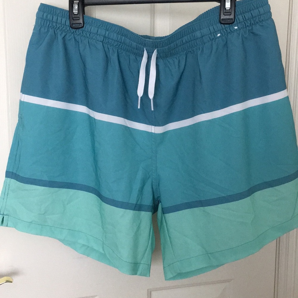 Men’s swim trunks